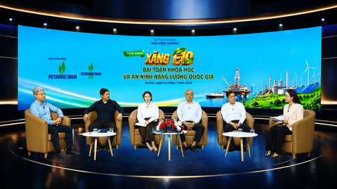Xăng E10: Muốn phát triển bền vững phải bắt đầu từ chính sách