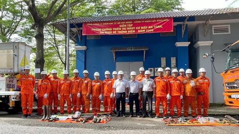 EVNHCMC diễn tập ứng phó thiên tai, bảo đảm cấp điện an toàn liên tục