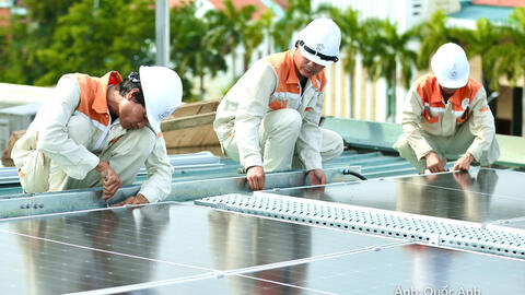Thanh Hóa: Doanh nghiệp, hộ gia đình tăng tốc lắp điện mặt trời mái nhà