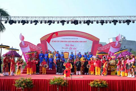 Độc đáo “Sắc hoa trên miền di sản”