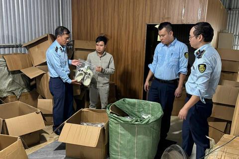 Quảng Ninh: Kiểm soát thị trường, bảo đảm an toàn hàng hóa dịp Tết