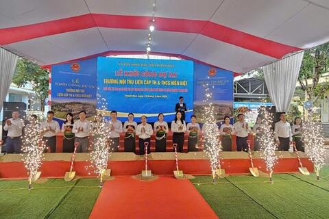 Thanh Hóa khởi công 10 trường nội trú liên cấp tại các xã biên giới