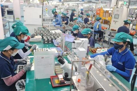 Giữ đà tăng trưởng công nghiệp: 5 nhóm giải pháp trọng tâm