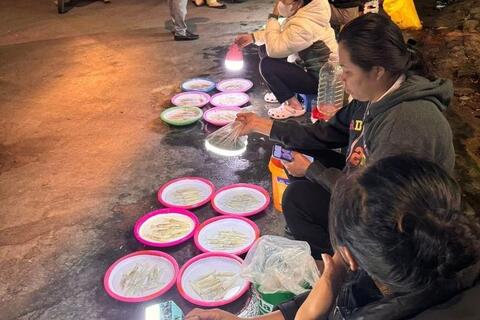 Chợ mực nháy - nét độc đáo của du lịch Cửa Lò