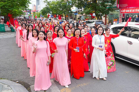 Hàng nghìn người dân tham gia sự kiện 'Kiến An - Ngày hội Hạnh phúc 2026'