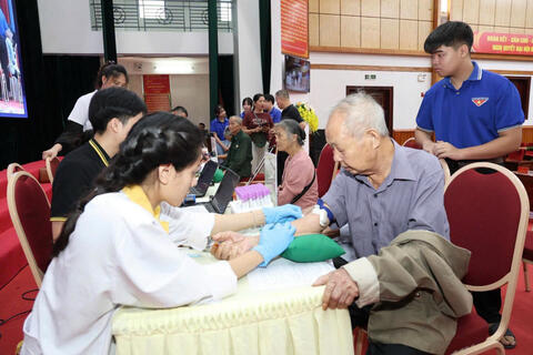 Tuyên Quang thu nhận gần 4.000 mẫu ADN thân nhân liệt sĩ