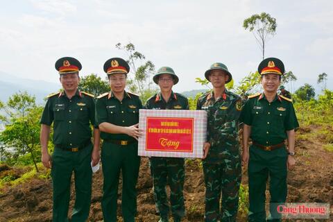 Củng cố 'thế trận lòng dân' từ các hoạt động tri ân