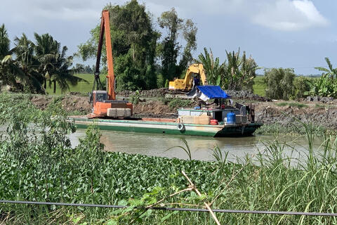 10 ha lúa Hè Thu cần thu hoạch sớm chạy lũ thượng nguồn đổ về Đồng Tháp Mười