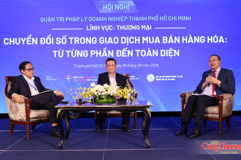 Chuyển đổi số trong giao dịch hàng hóa: Kiểm soát rủi ro pháp lý