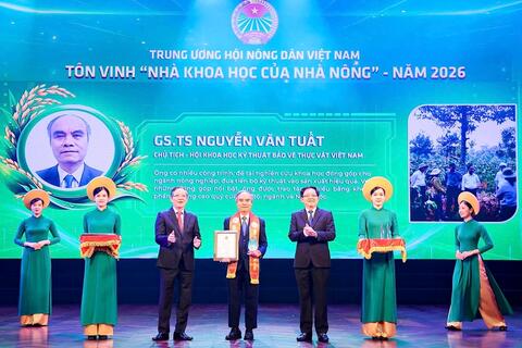 Tôn vinh 42 cá nhân đạt danh hiệu "Nhà khoa học của nhà nông" lần thứ 7