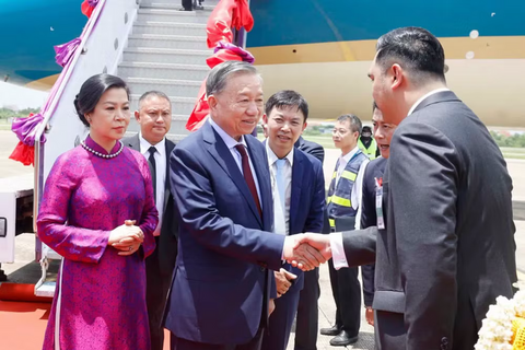 Tổng Bí thư, Chủ tịch nước Tô Lâm và Phu nhân bắt đầu thăm chính thức Vương quốc Thái Lan