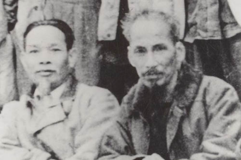 Học tập và noi theo tấm gương đạo đức cách mạng của đồng chí Hồ Tùng Mậu