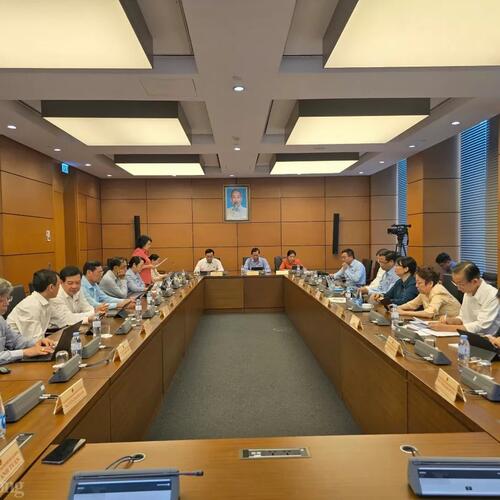 Giá thuê, mua nhà ở xã hội: Không thể để chủ đầu tư 'tự tung tự tác'