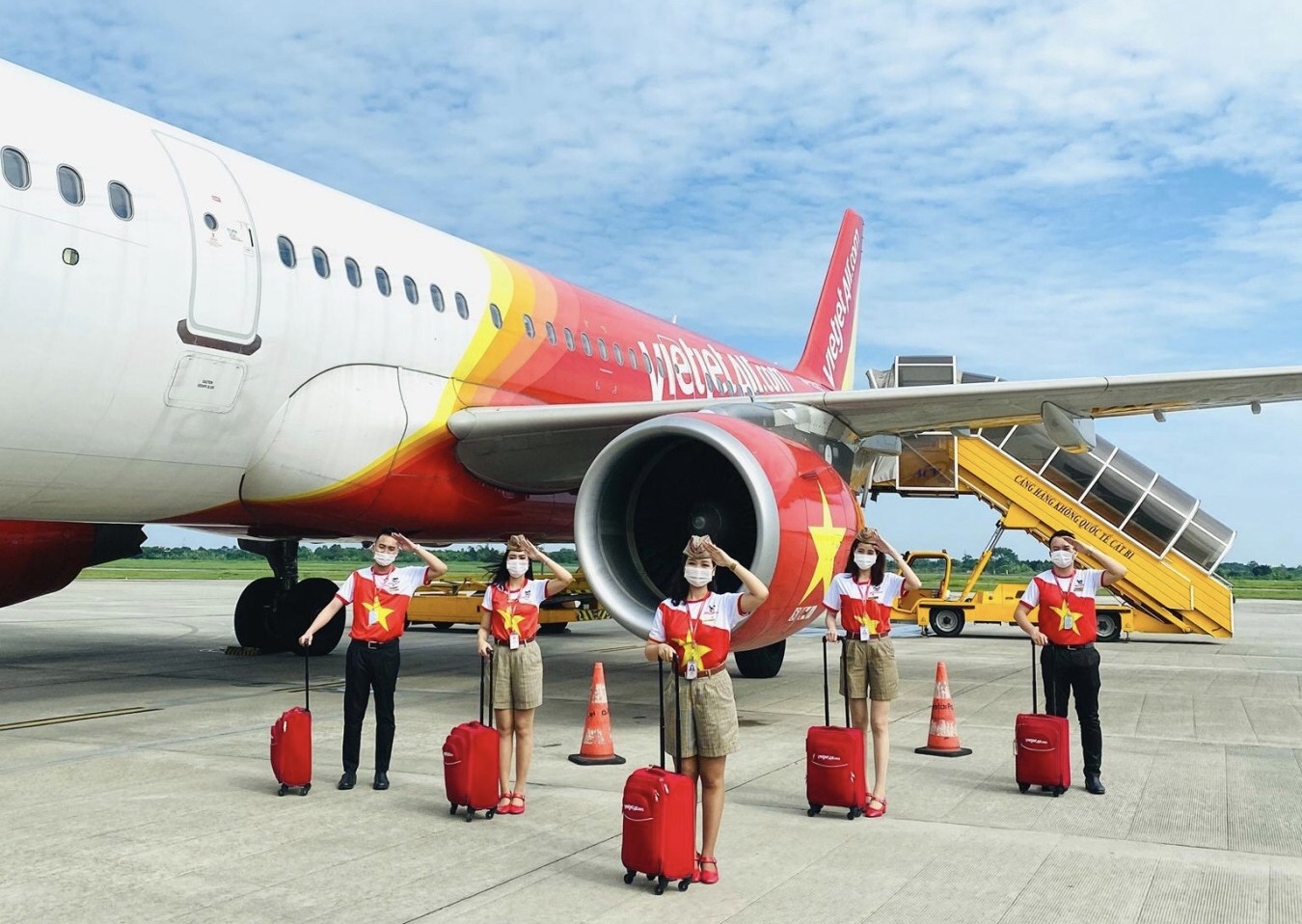 Tìm hiểu thông tin về vé máy bay Vietjet cùng Traveloka