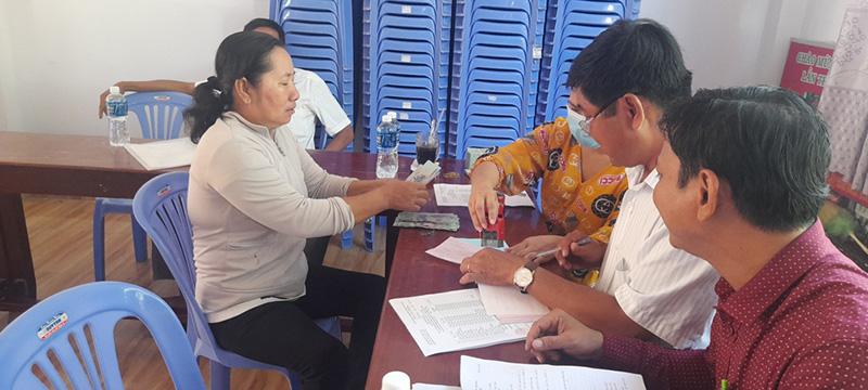 Hỗ trợ vốn vay cho các hộ nuôi lươn