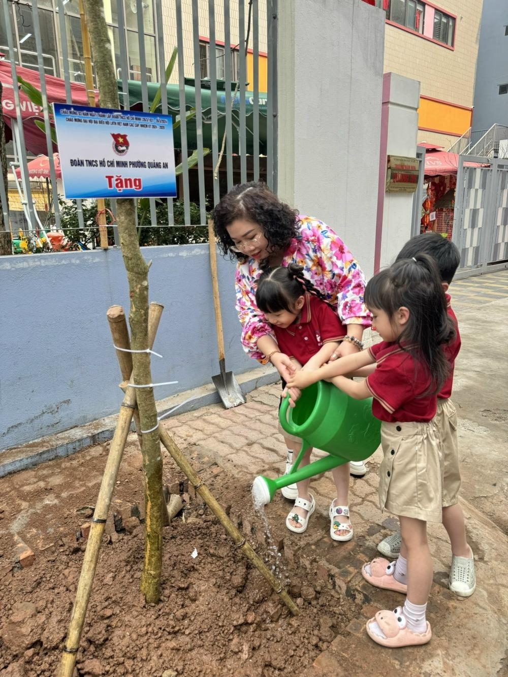 Thanh niên Tây Hồ chung tay hướng về cộng đồng