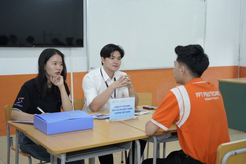 “Săn” việc cùng sinh viên FPT Polytechnic tại ngày hội “Job Fair 2024”