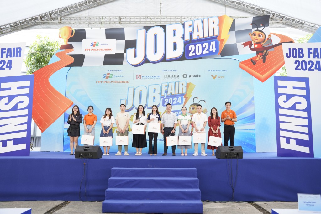 “Săn” việc cùng sinh viên FPT Polytechnic tại ngày hội “Job Fair 2024”