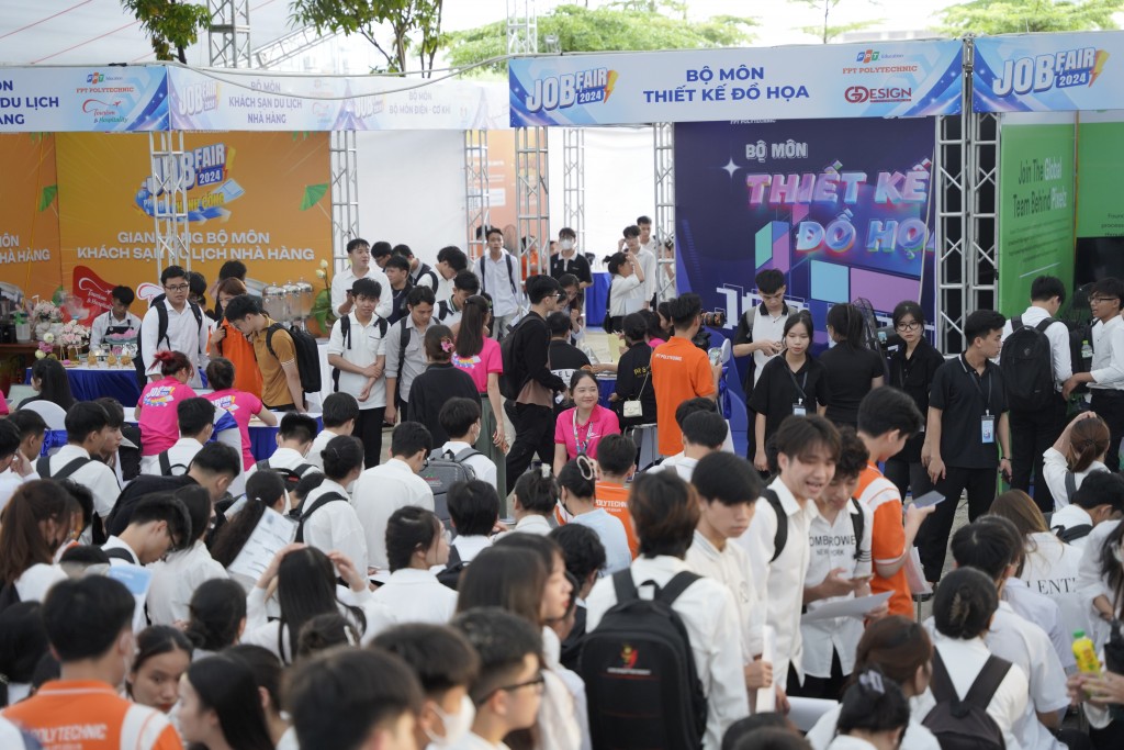 “Săn” việc cùng sinh viên FPT Polytechnic tại ngày hội “Job Fair 2024”