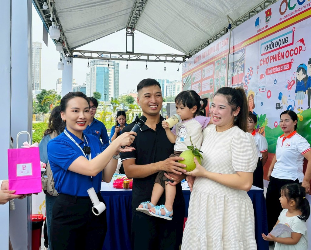 Bảo Thanh dẫn dắt chợ phiên điện tử