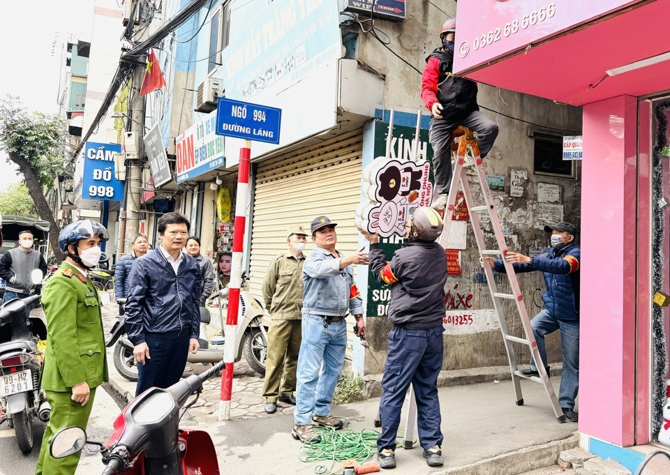 Đồng loạt ra quân đảm bảo trật tự đô thị, an toàn giao thông