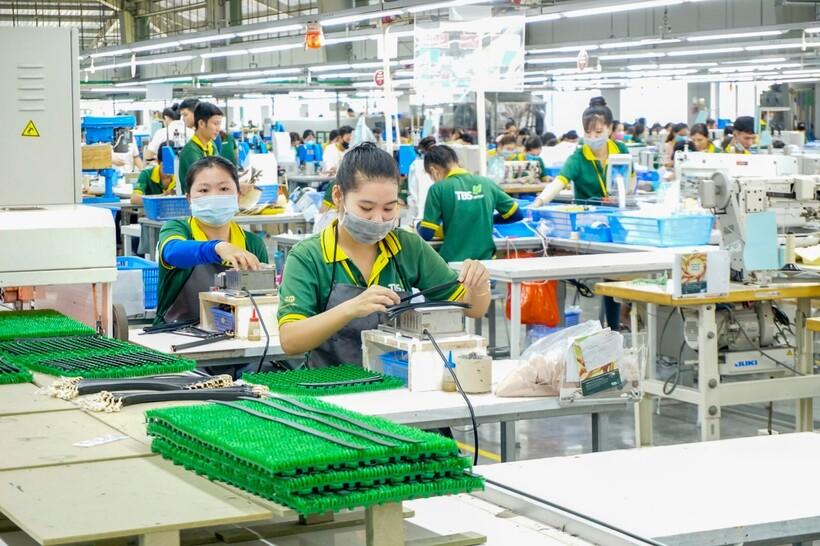 Những hy vọng về tình trạng thị trường ổn định hơn tiếp tục hỗ trợ ngành sản xuất Việt Nam. Ảnh: TT