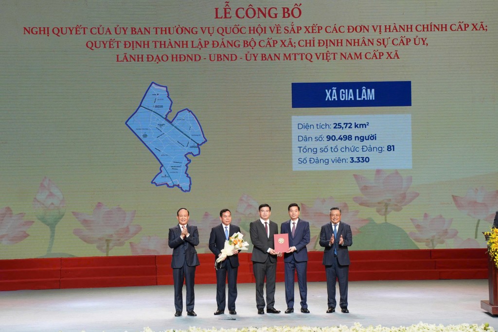 Phát huy truyền thống, xây dựng Đảng bộ và hệ thống chính trị trong sạch, vững mạnh