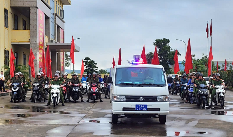 Lực lượng Công an xã trên địa bàn tỉnh Quảng Ninh cũng đồng loạt ra quân đợt cao điểm
