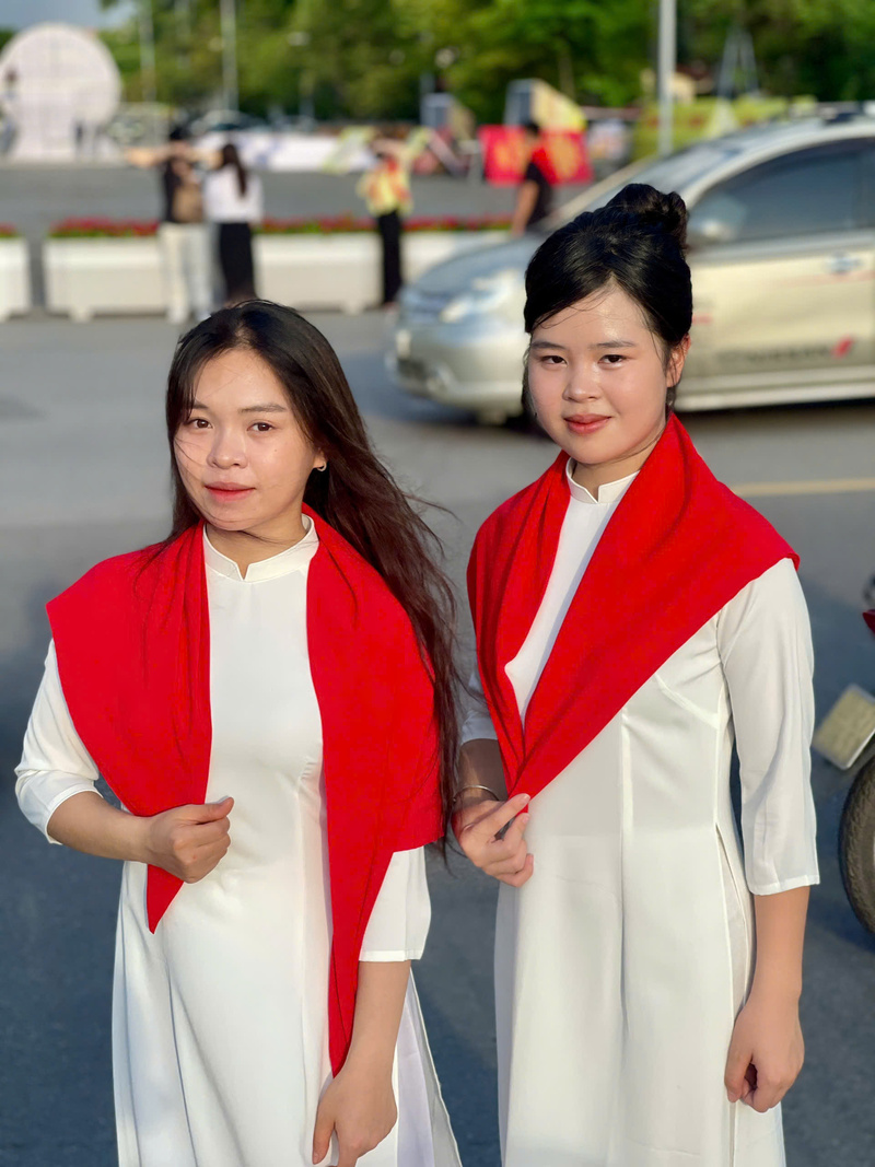 Đa dạng hình thức bày tỏ lòng yêu nước của người dân dịp 80 năm Quốc khánh - 3