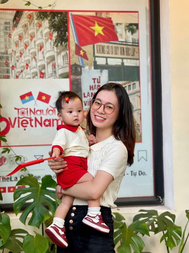 Đa dạng hình thức bày tỏ lòng yêu nước của người dân dịp 80 năm Quốc khánh - 14