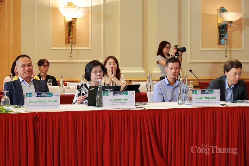 Các đại biểu tham dự diễn đàn. Ảnh: Quỳnh Trang.