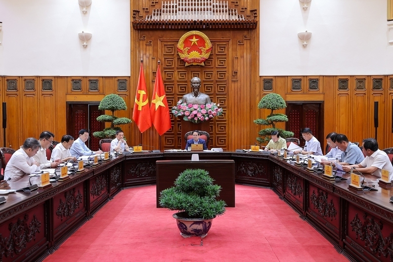 Thủ tướng Chính phủ chủ trì cuộc họp của Ban Thường vụ Đảng ủy Chính phủ. Ảnh: VGP/Nhật Bắc.