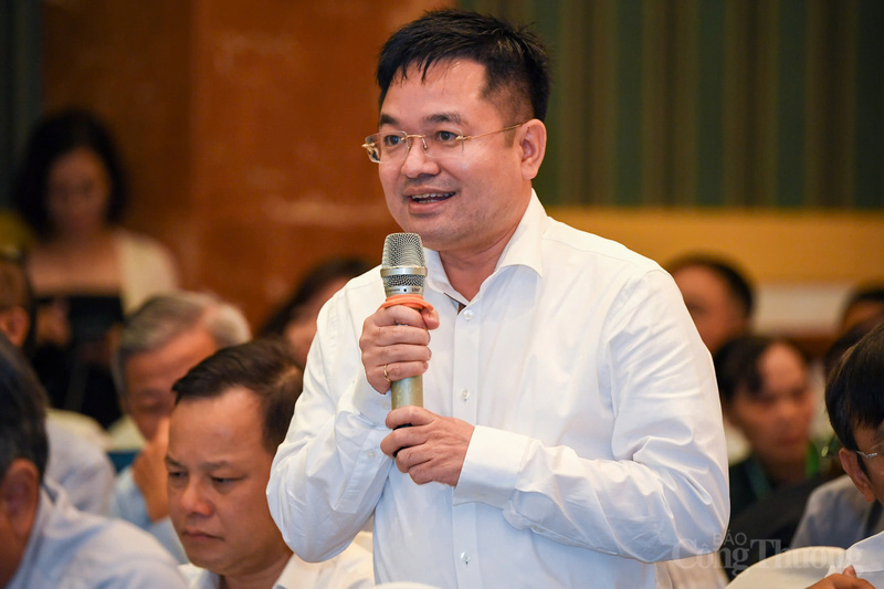 Tổng Biên tập Báo Công Thương Nguyễn Văn Minh phát biểu, khẳng định Báo Công Thương luôn đồng hành cùng người nông dân trong kết nối thị trường, thúc đẩy tiêu thụ sản phẩm trong và ngoài nước.