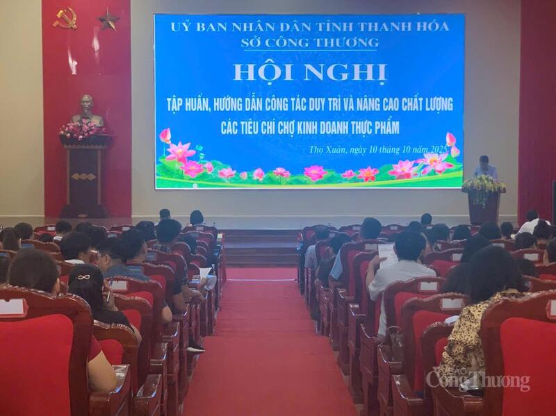 Đại diện Sở Công Thương Thanh Hóa phát biểu tại hội nghị