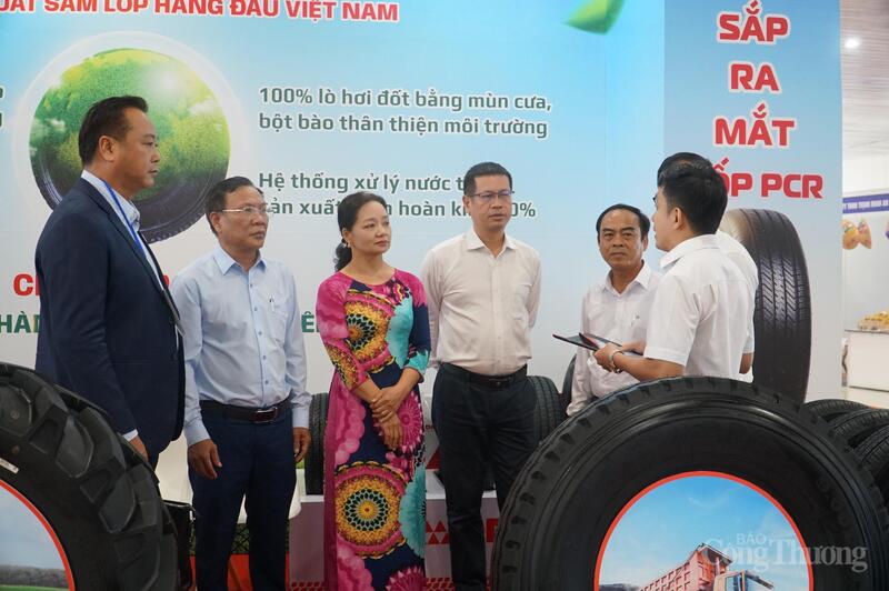 Sở Công Thương Đà Nẵng lắng nghe ý kiến tham gia góp ý của người dân, tổ chức, doanh nghiệp với tinh thần cầu thị để nghị quyết về xúc tiến thương mại sát thực tiễn.