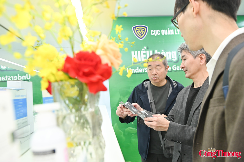 Phòng trưng bày hàng thật - giả: Điểm nhấn Ngày Chống hàng giả - 10