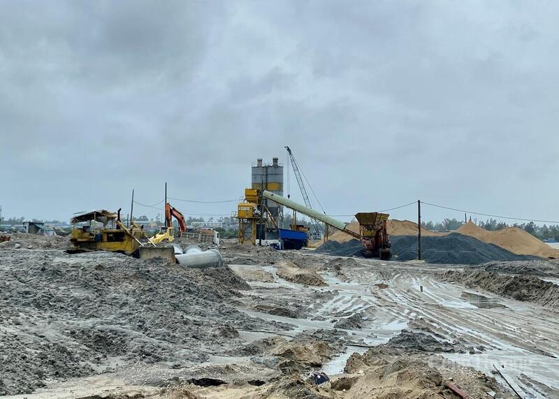 Dự án khu neo đậu tàu thuyền tránh trú bão kết hợp cảng cá Tịnh Hòa với tổng mức đầu tư hơn 460 tỷ đồng. Ảnh: Quảng Phú