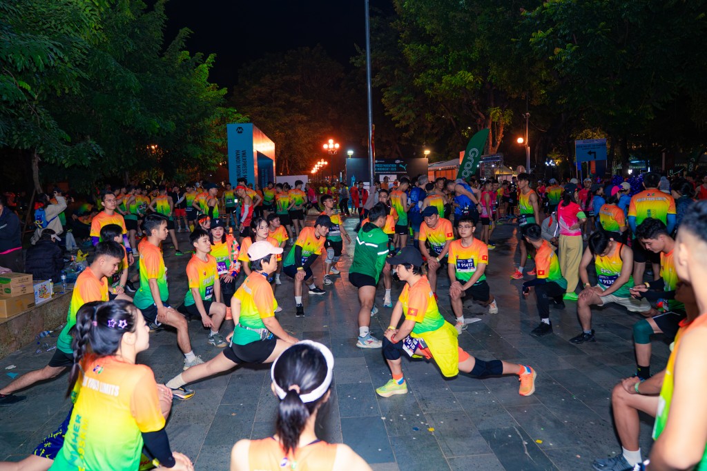 FPT Polytechnic làm nên kỳ tích tại VnExpress Marathon Hanoi Midnight FPT Polytechnic làm nên kỳ tích tại VnExpress Marathon Hanoi Midnight