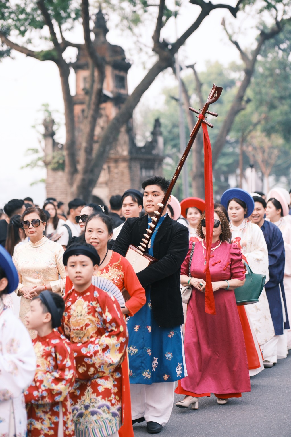 Dàn Hoa hậu rạng ngời hạnh phúc diễu hành Bách hoa hỷ sự