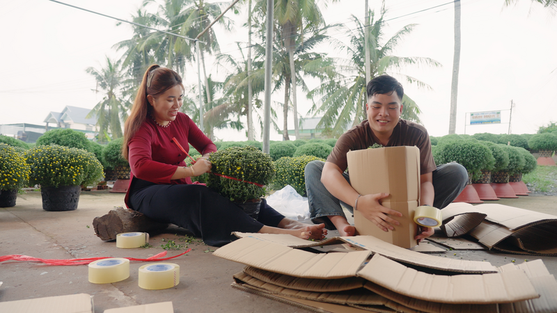 Sự thành công của vợ chồng anh Thọ, chị Thơ cho thấy bài học từ việc thay đổi tư duy kinh doanh, chuyển hướng đúng lúc và lựa chọn nền tảng phù hợp.