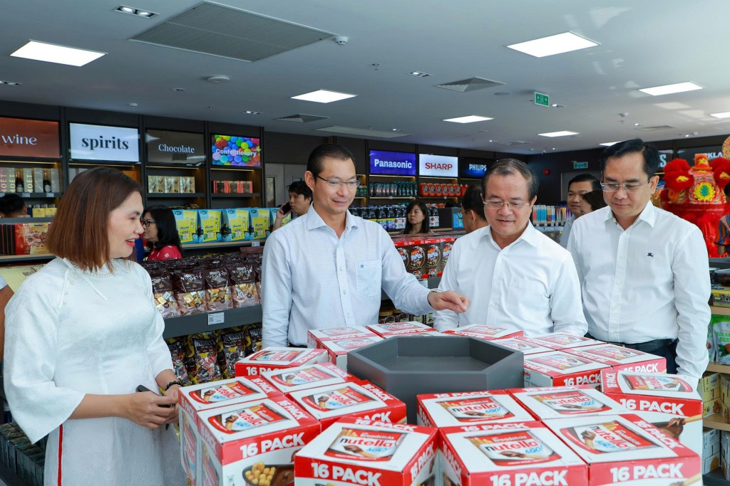 IPPG đưa mô hình cửa hàng miễn thuế đến Cửa khẩu Quốc tế Mộc Bài