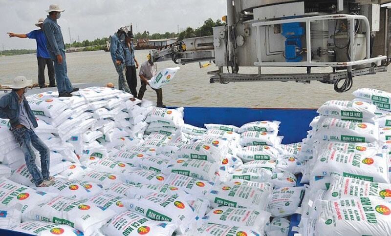Ngành phân bón cần chủ động đa dạng nguồn cung, dự trữ hàng hóa và xây dựng kịch bản ứng phó để giữ ổn định sản xuất. Ảnh: H.A