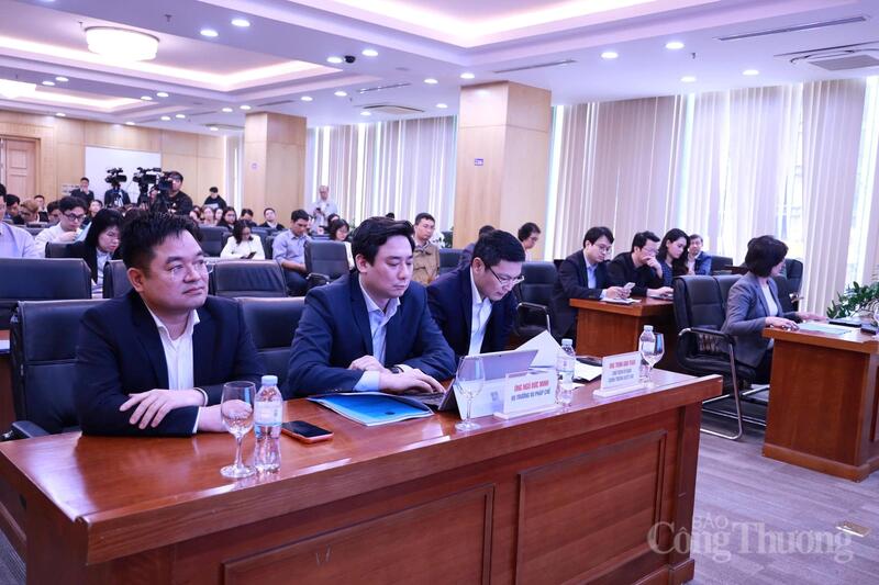 Các đại biểu tham dự hội nghị. Ảnh: Đồng Cường