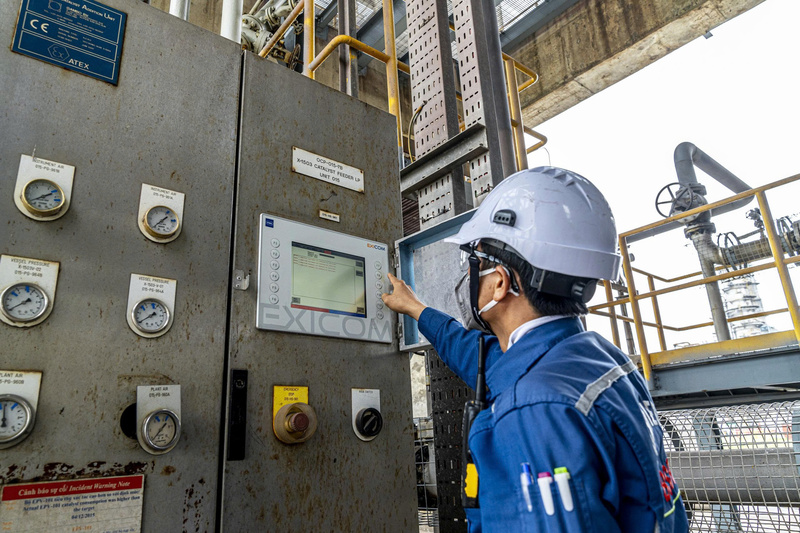 Đến ngày 12/2, đơn vị đã xuất lô hàng đầu tiên với khối lượng 210 tấn cung cấp cho BSR để phục vụ phối trộn xăng sinh học E10 RON95. Ảnh: Nguyễn Dương