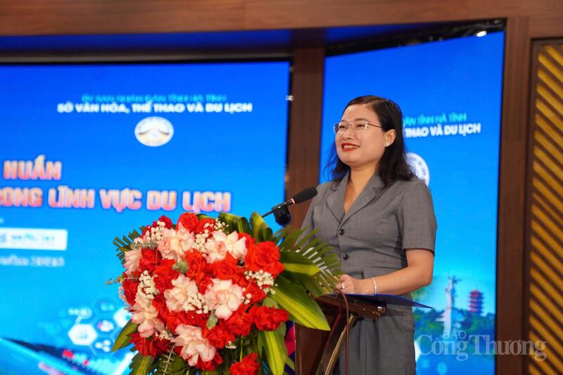 Phó Chủ tịch UBND tỉnh Nguyễn Thị Nguyệt phát biểu tại hội thảo, tập huấn. Ảnh: Trọng Tùng