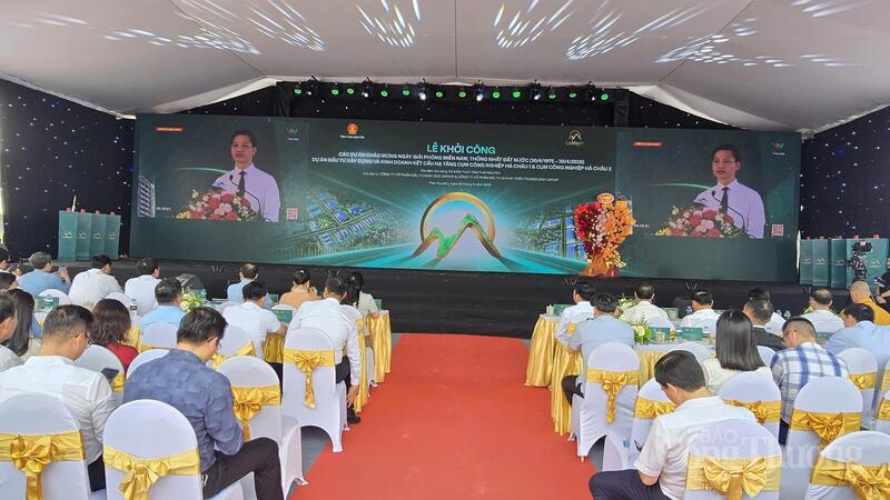 Lễ khởi công Dự án đầu tư xây dựng và kinh doanh kết cấu hạ tầng Cụm công nghiệp Le Mont Hà Châu 1 và Cụm công nghiệp Le Mont Hà Châu 2 được kết nối tới điểm cầu trung tâm