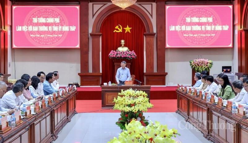 Quang cảnh tại buổi làm việc.