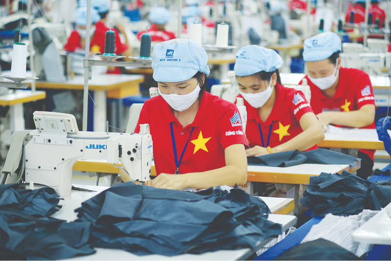 5 tháng đầu năm 2026, Việt Nam xuất khẩu 106,99 triệu USD giá trị mặt hàng dệt may sang Liên bang Nga. Ảnh minh họa: Khắc Kiên