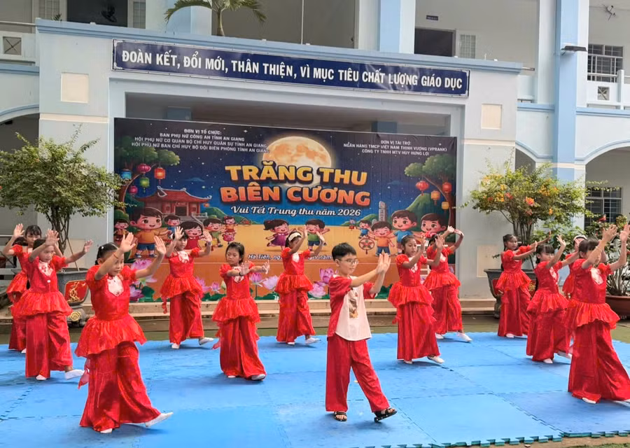 Rộn ràng Chương trình