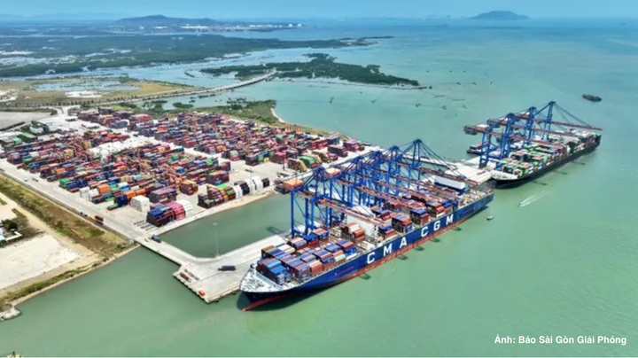 Cảng Gemalink (phường Tân Phước) là một trong những cảng hiện hữu nằm trong vùng lõi của Khu thương mại tự do.